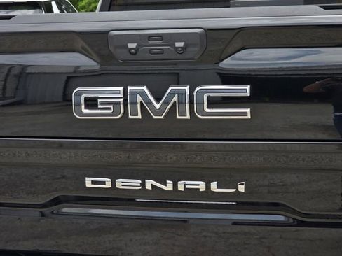 Used 2024 GMC Sierra 1500 Denali Ultimate AWD/4WD image 8