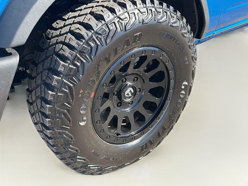 Used 2023 Ford Bronco 4-Door AWD/4WD image 30