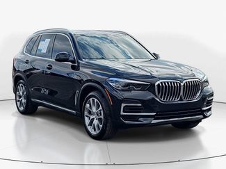 Used 2022 BMW X5 xDrive40i w/ Premium Package video 2