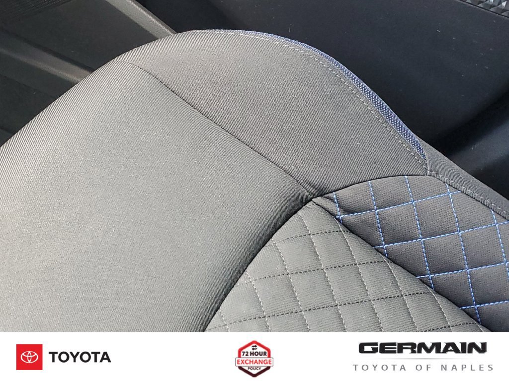 Used 2021 Toyota C-HR XLE FWD image 29