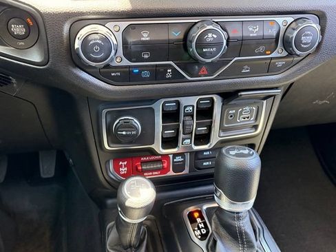 Used 2025 Jeep Wrangler Unlimited Sport S 4xe AWD/4WD image 19