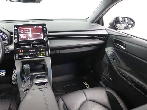 Used 2021 Toyota Avalon XSE image 21