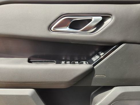 New 2026 Land Rover Range Rover Velar Dynamic SE image 16