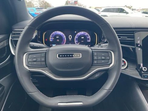 Used 2022 Jeep Wagoneer Series II w/ Premium Group I image 34