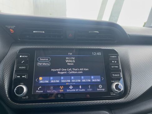 Used 2021 Nissan Kicks SV image 16