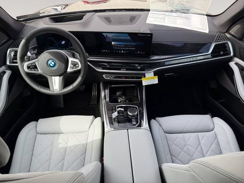 New 2026 BMW X5 xDrive50e w/ M Sport Package AWD/4WD image 10