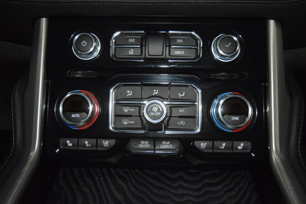Used 2024 GMC Yukon Denali AWD/4WD image 35