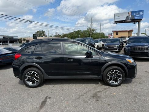 Used 2016 Subaru Crosstrek 2.0i Premium image 4