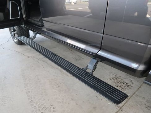 Used 2022 RAM 2500 Laramie AWD/4WD image 11