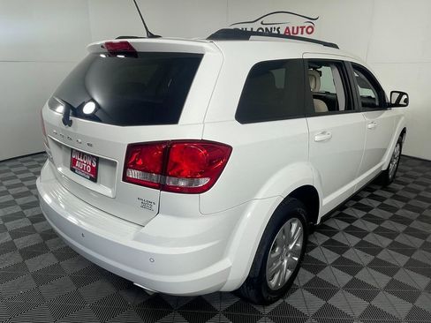 Used 2017 Dodge Journey SE w/ Flexible Seating Group image 8