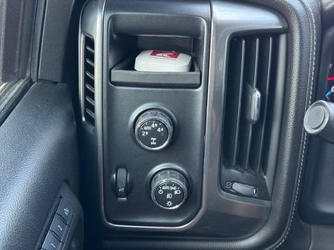 Used 2015 Chevrolet Silverado 1500 LTZ AWD/4WD image 30