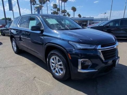 Certified 2023 Chevrolet Traverse LS FWD image 2