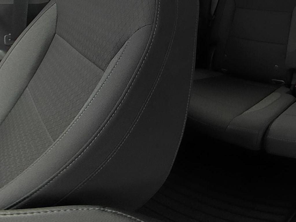 Certified 2025 Chevrolet Silverado 1500 Custom RWD image 12