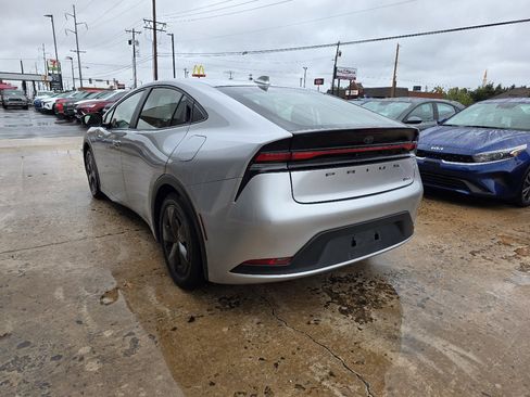 Used 2024 Toyota Prius Limited image 6