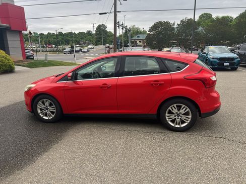 Used 2012 Ford Focus SEL FWD image 7