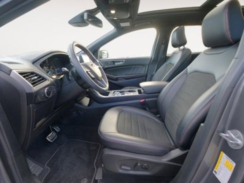 Used 2023 Ford Edge ST-Line w/ Class II Trailer Tow Package image 12