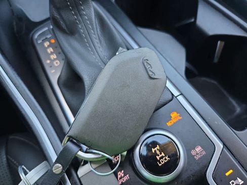 Certified 2024 Kia Sorento S image 33