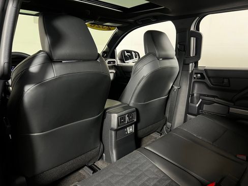 Used 2026 Toyota 4Runner TRD Off-Road Premium AWD/4WD image 25
