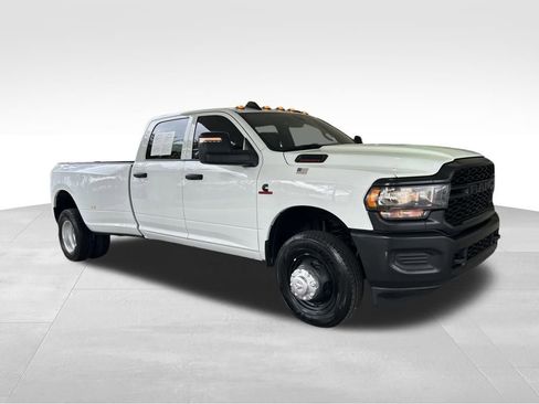 Used 2024 RAM 3500 Tradesman image 2