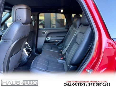 Used 2020 Land Rover Range Rover Sport HST image 11