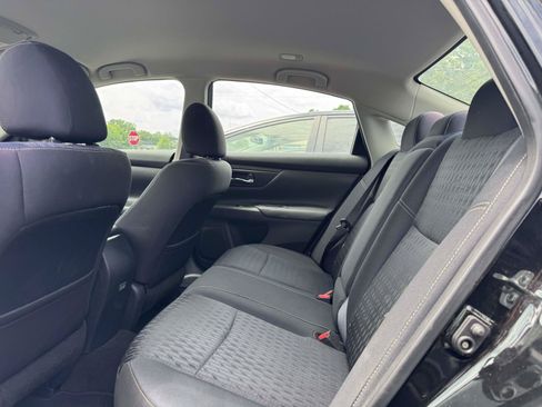 Used 2018 Nissan Altima 2.5 S w/ S Convenience Package FWD image 8