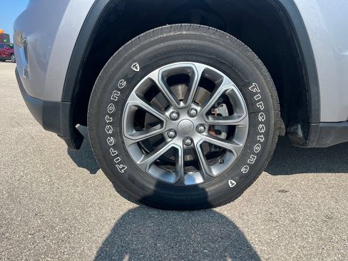Used 2014 Jeep Grand Cherokee Limited w/ Trailer Tow Group IV AWD/4WD image 28