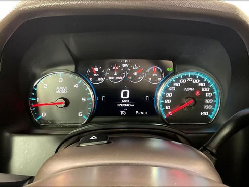 Used 2018 Chevrolet Tahoe Premier RWD image 24