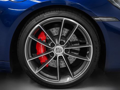 Used 2024 Porsche 911 Carrera 4S image 16