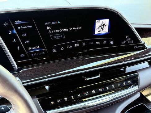 Certified 2023 Cadillac Escalade ESV Premium Luxury Platinum w/ LPO, Radiant Package AWD/4WD image 27