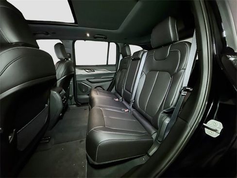 New 2025 Jeep Grand Cherokee Limited w/ Luxury Tech Group II image 15