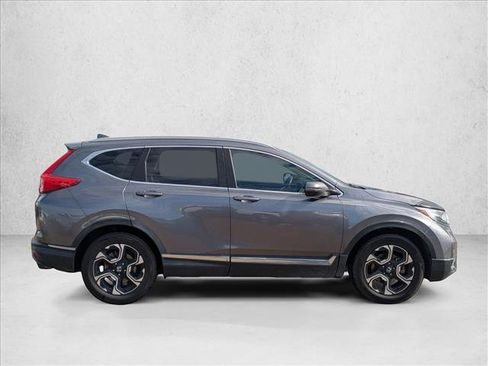 Used 2018 Honda CR-V Touring image 2