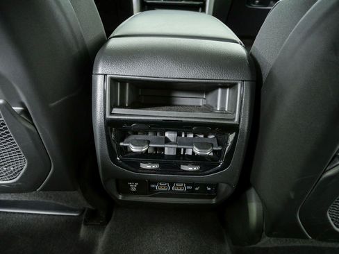 Used 2022 Jeep Grand Cherokee Limited RWD image 20