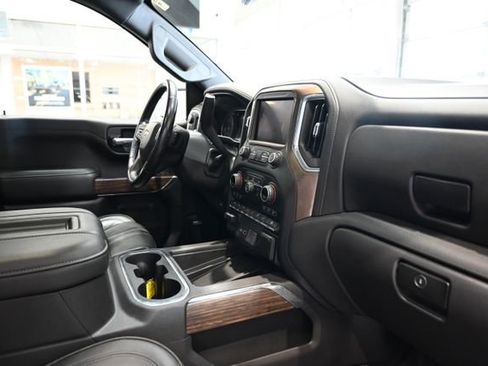 Used 2021 Chevrolet Silverado 1500 High Country w/ Technology Package image 14