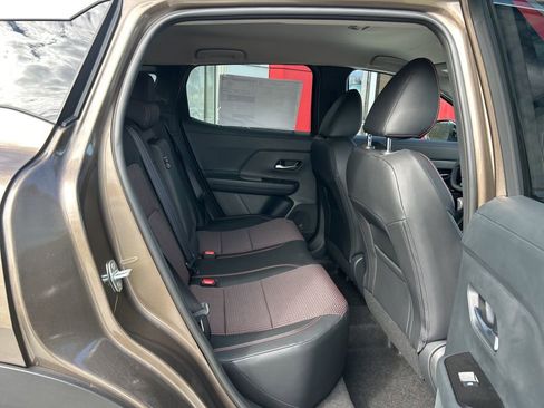 New 2026 Nissan Kicks SR image 39