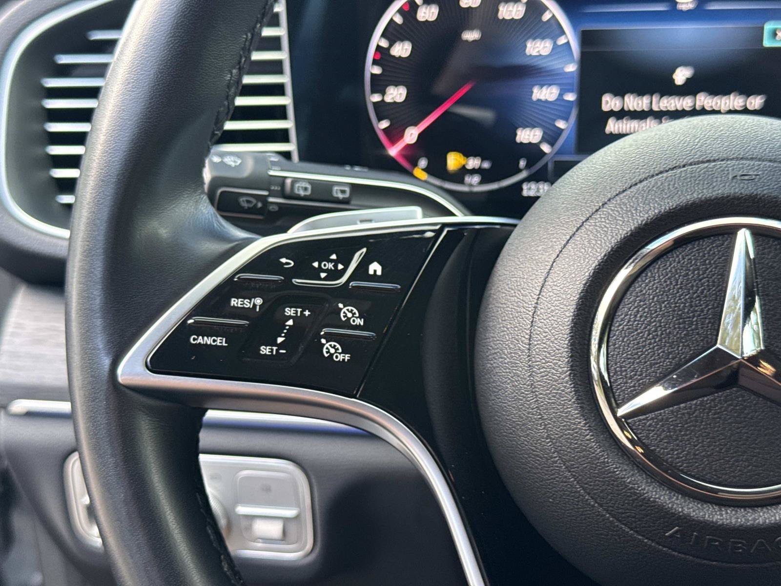 Certified 2025 Mercedes-Benz GLE 450 4MATIC image 33