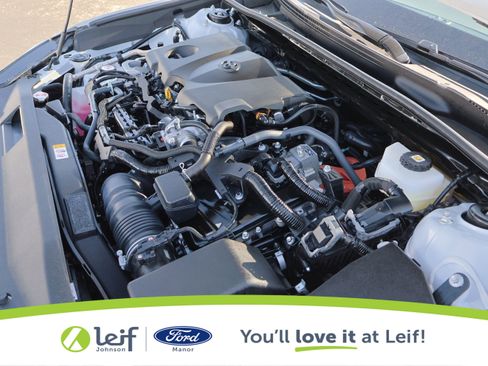 Used 2025 Toyota Camry SE image 37