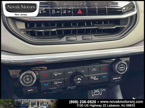 Used 2022 Jeep Compass Limited image 25