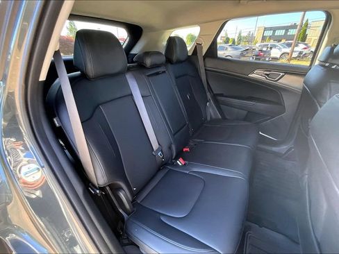 Used 2025 Kia Sportage EX FWD image 20