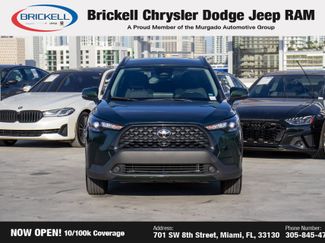 Used 2024 Toyota Corolla Cross LE video 2