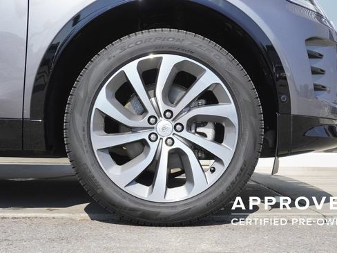 Used 2025 Land Rover Discovery Sport Dynamic SE AWD/4WD image 35