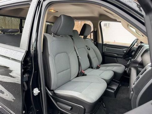 Used 2020 RAM 1500 Big Horn AWD/4WD image 11