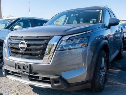 New 2025 Nissan Pathfinder SL