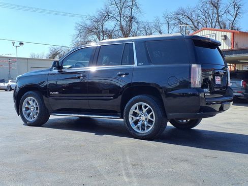 Used 2019 GMC Yukon SLT image 17