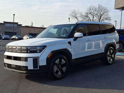 New 2026 Hyundai Santa Fe SE image 2