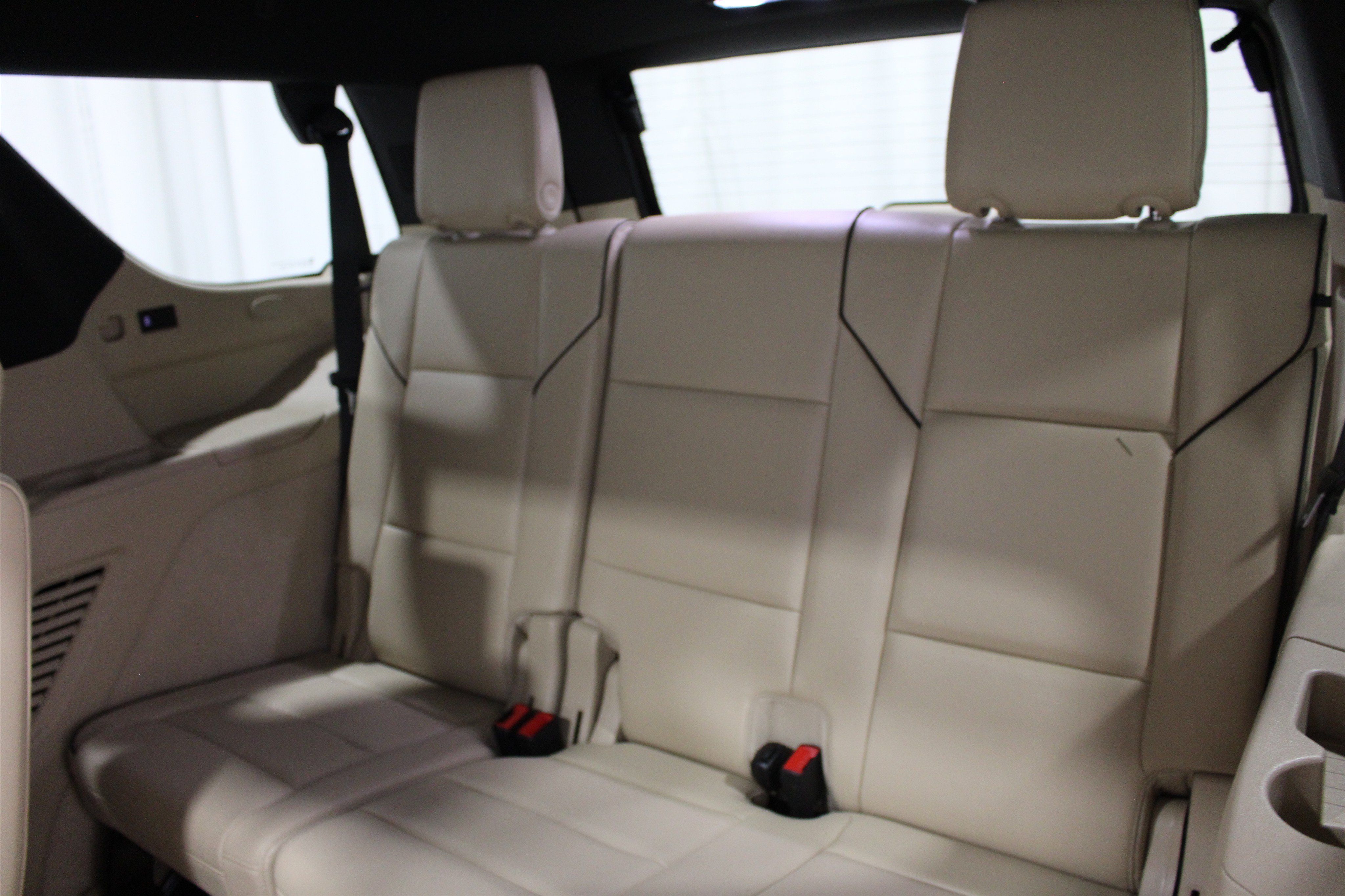 Used 2021 Cadillac Escalade Premium Luxury w/ Driver Assist Tech Package AWD/4WD image 22