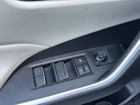 Used 2023 Toyota RAV4 XLE FWD image 28