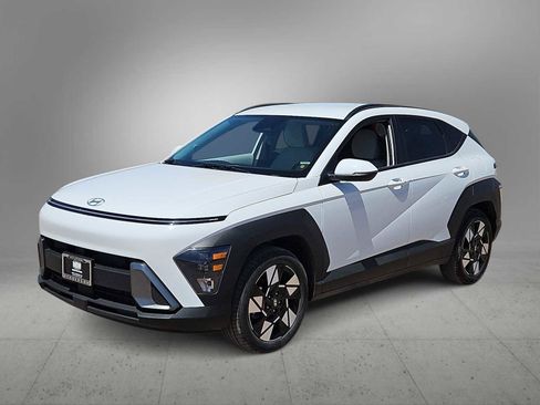 Certified 2025 Hyundai Kona SEL FWD image 4