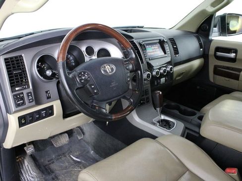 Used 2012 Toyota Sequoia Platinum image 26
