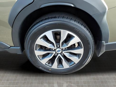 Used 2023 Subaru Outback Limited XT image 5