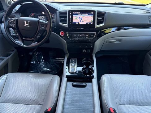 Used 2017 Honda Pilot Elite image 17